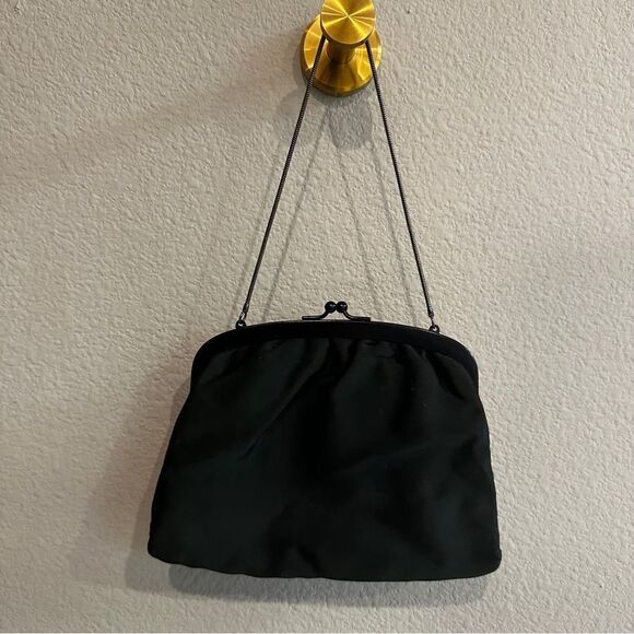 Vintage | deep green satin bag on a chain with the 1987 opera ticket - Picture 5 of 14